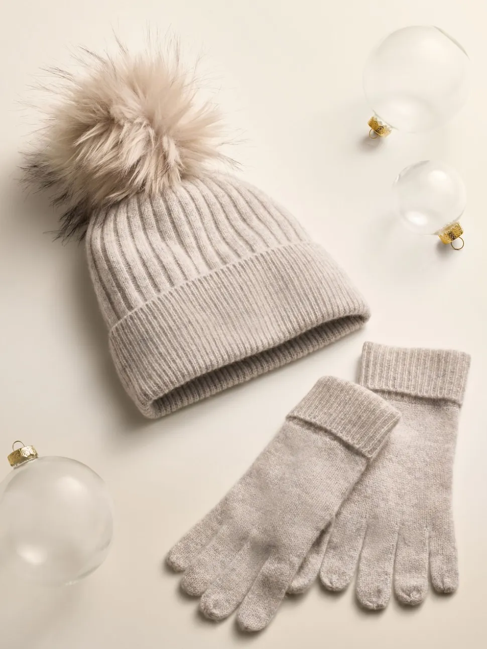 Gris pâle - Bonnet à pompon N. Premium 100% cachemire