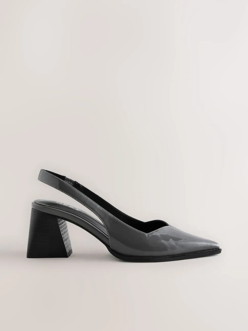 Gris verni - Chaussures à talons Forever Comfort® à bout pointu et à bride arrière