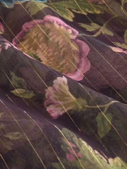 Imprimé Uffington noir - Chemisier Laura Ashley en mousseline à volants avec Lurex