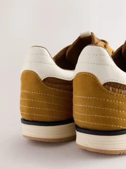 jaune ocre - Baskets à lacets avec empiècement