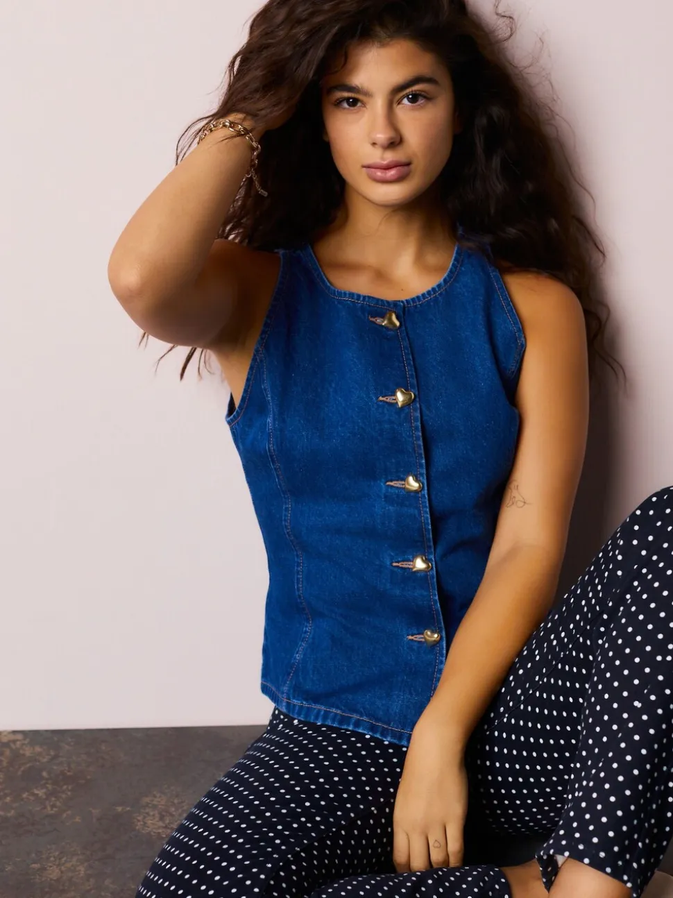Jean bleu moyen - Gilet boutonné cœur
