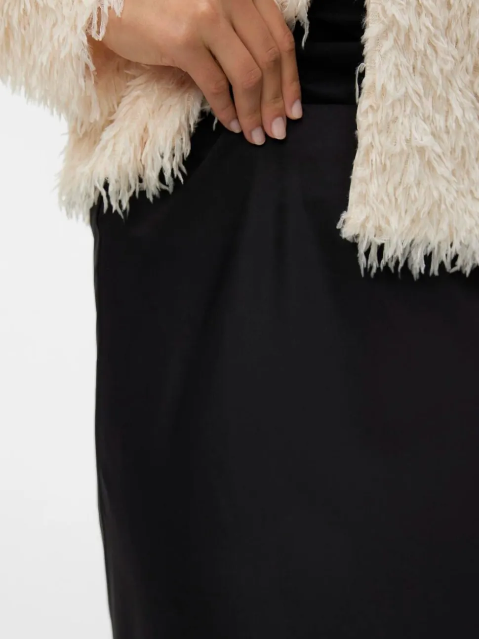Jupe mi-longue VERO MODA en satin