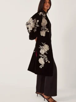 Kimono Monsoon Fia en velours brodé fleuri