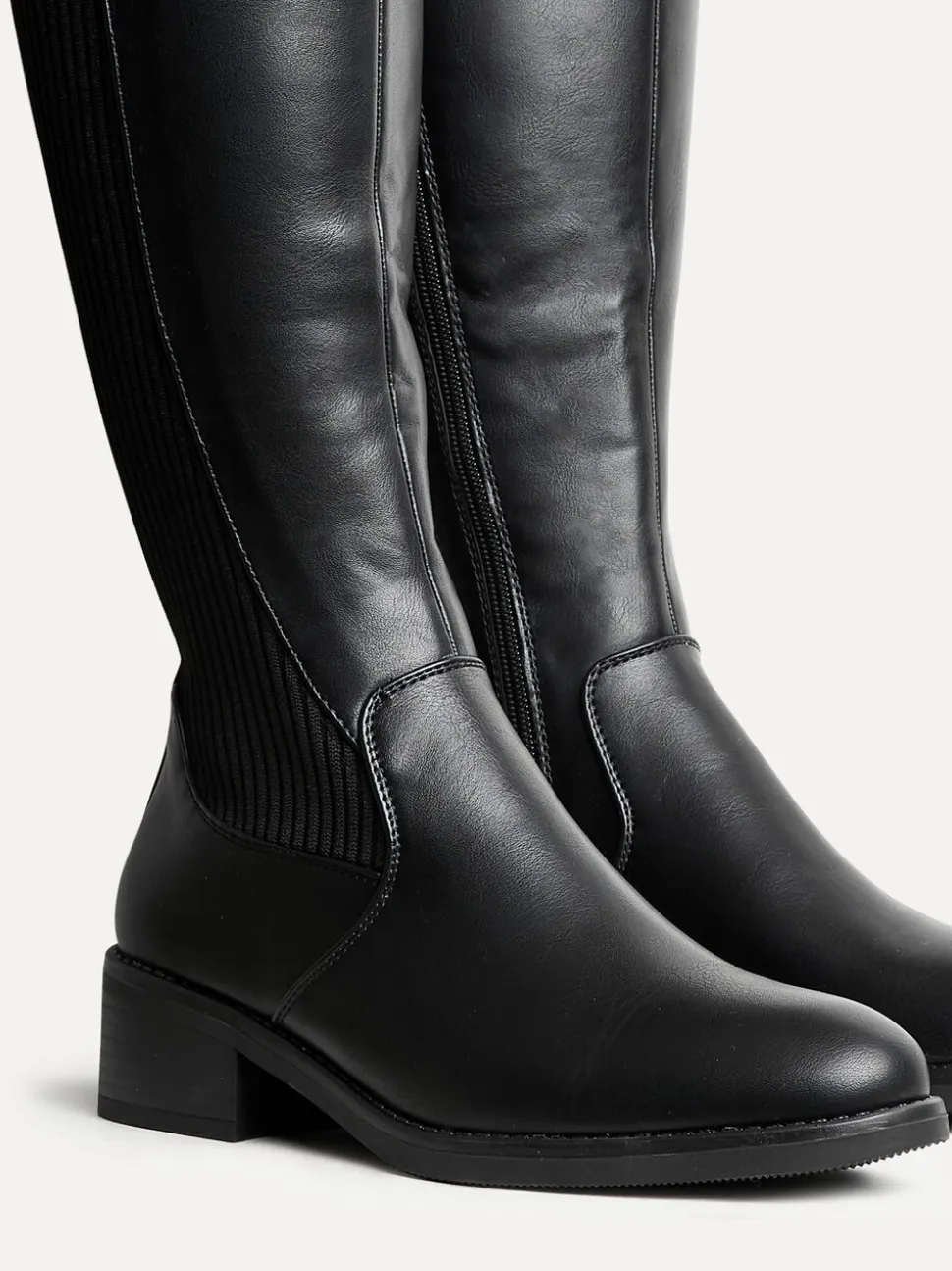 Linzi Renae Classic High Leg Riding Boot With Elasticated Back Panel (bottes cavalières classiques à tige haute avec panneau arrière élastiqué)