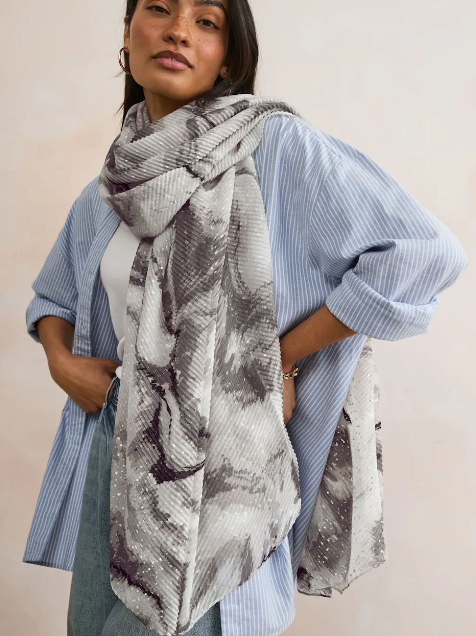 Marbre monochrome - Foulard plissé léger