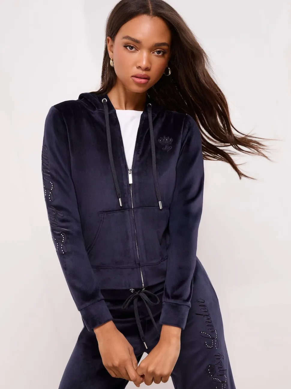 marine - Lipsy Sweat-shirt à capuche zippé en velours brodé