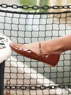 Marron - Chaussures Linzi Hush Mary Jane à bout carré