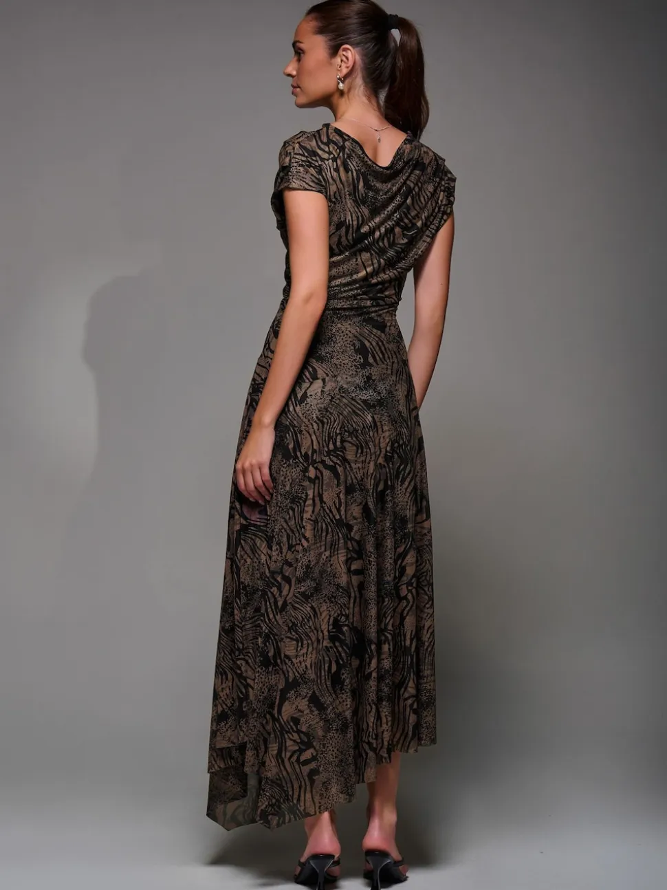Marron - Jolie Moi Robe Midaxi asymétrique drapée à col coupé