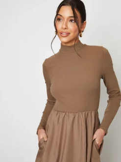 Marron - Mini-robe Threadbare 2 en 1 en jersey en popeline mélangée à col montant