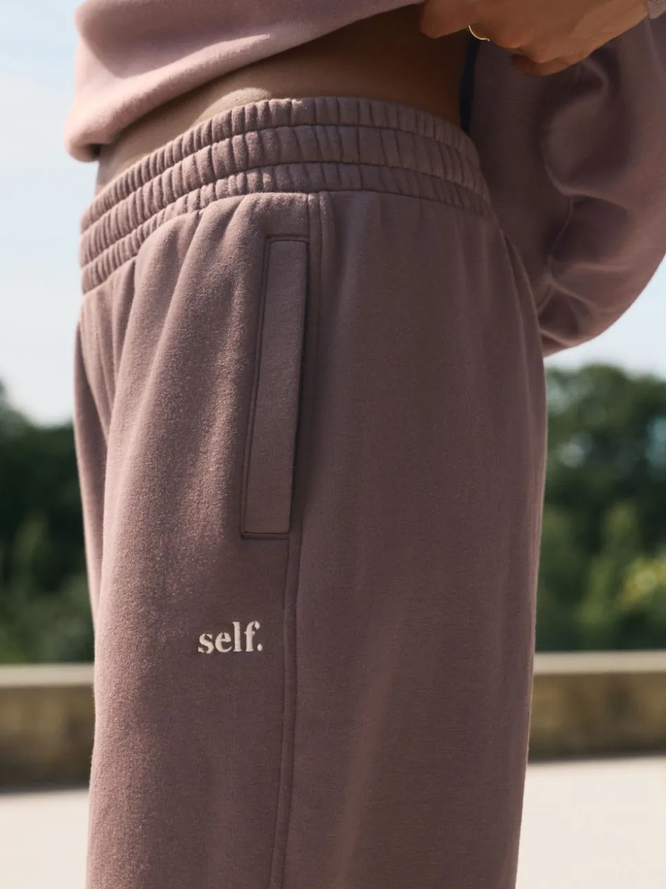 Marron - soi-même. Jogging à poignets