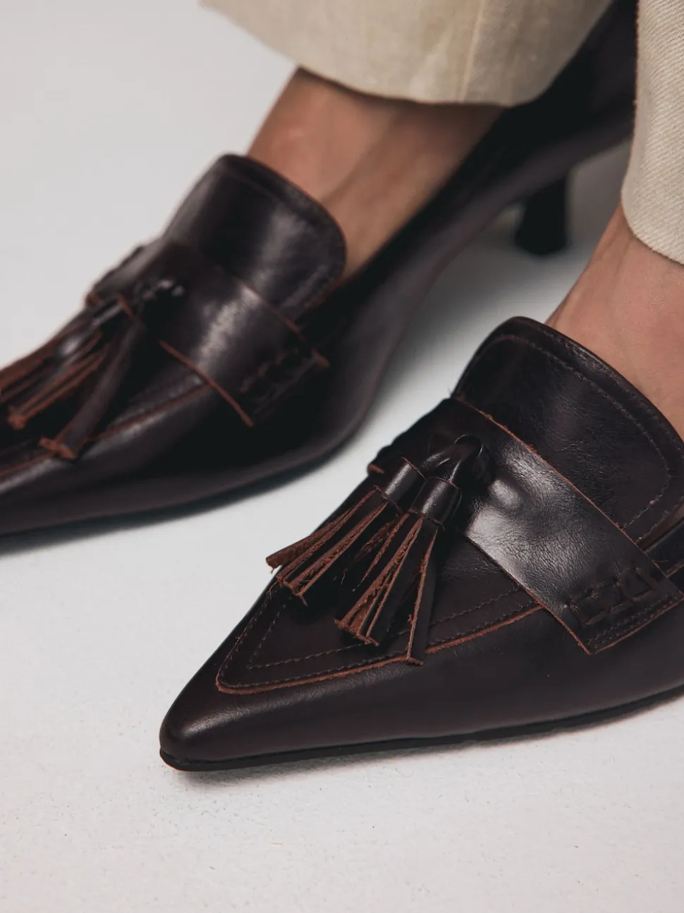 Marron choco - Cuir haut de gamme avec mocassins à talons à glands Motionflex à bout pointu