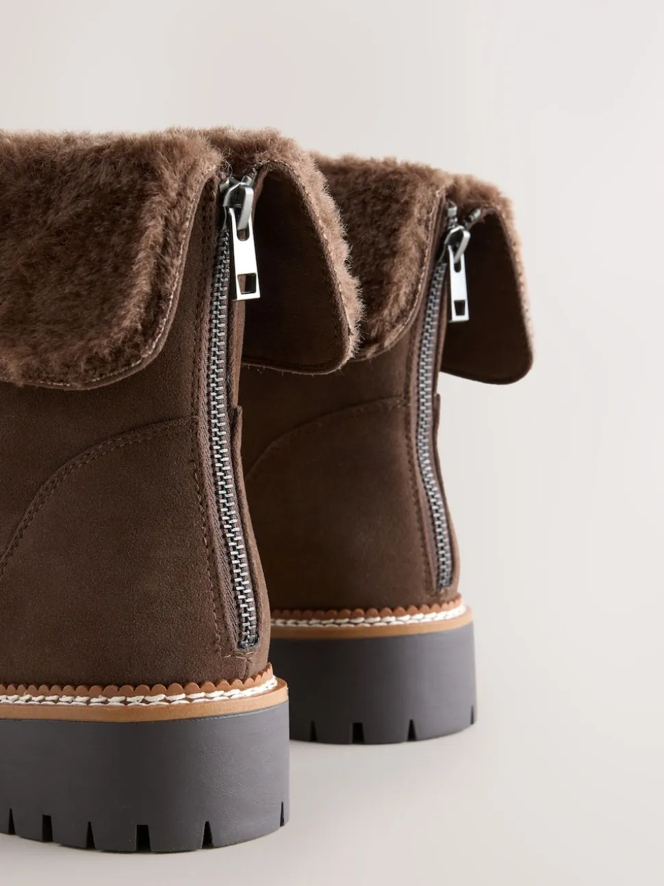 Marron chocolat - Bottines Forever Comfort® à poignets en fausse fourrure
