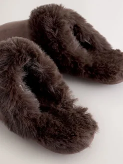 Marron chocolat - Chaussons mules en daim en fausse fourrure