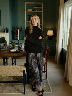 Marron chocolat à fleurs - Pull 2-en-1 en maille avec jupe mi-longue plissée