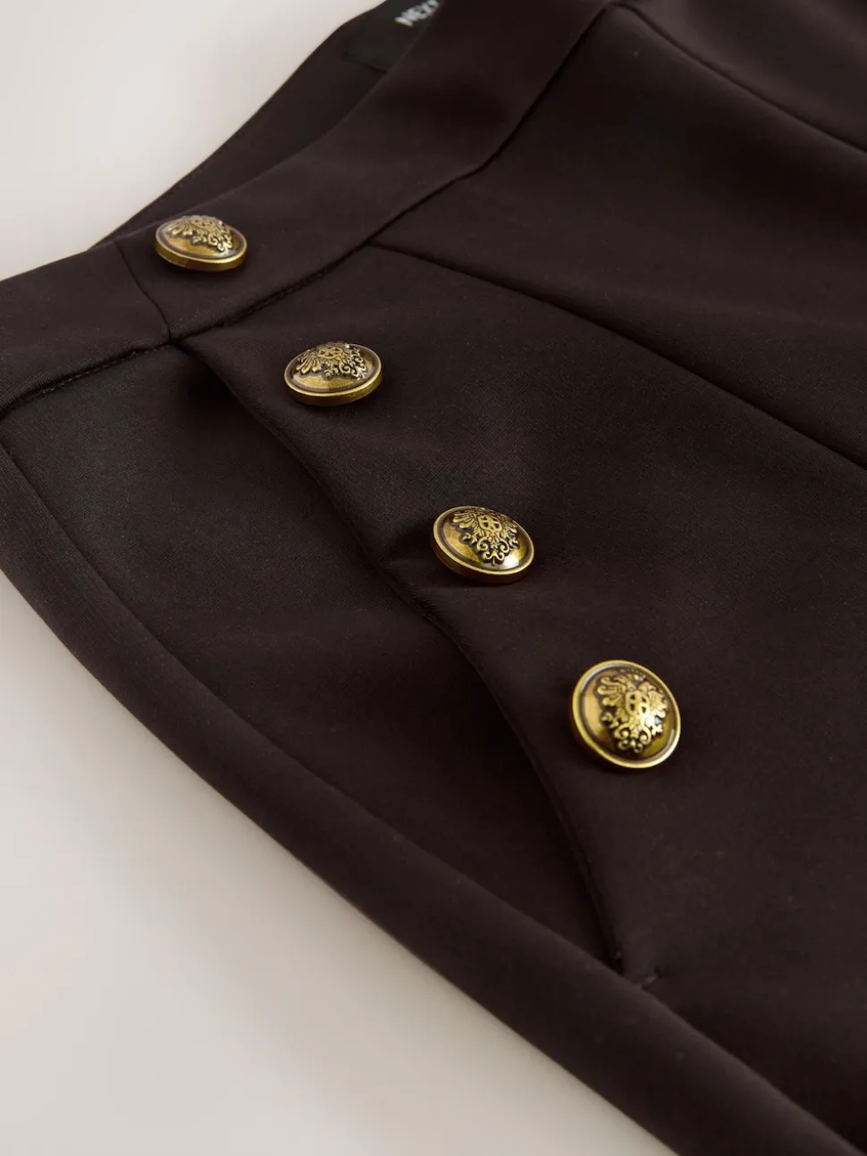 Marron chocolat - Pantalon large en Ponte avec boutons dorés