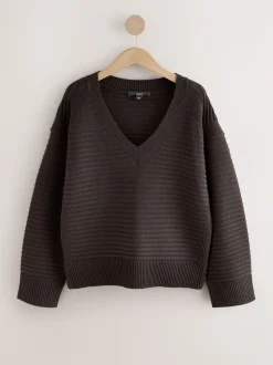Marron chocolat - Pull côtelé en maille à col en V