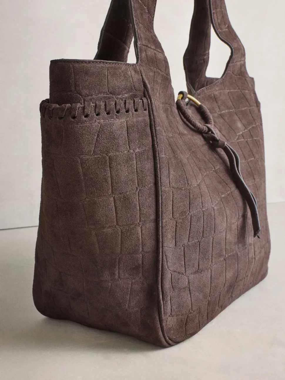 Marron chocolat - Sac bandoulière en Daim effet croco