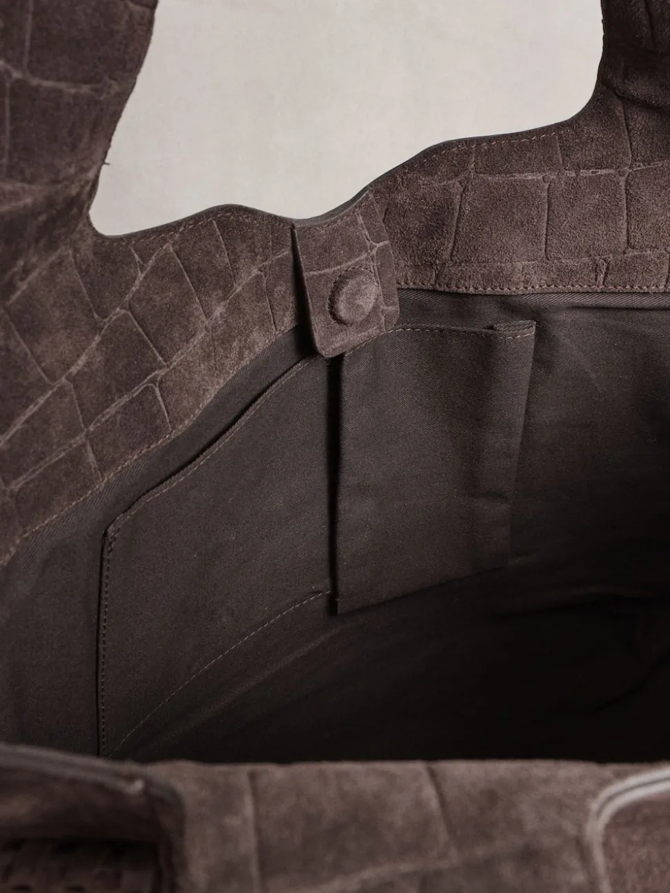 Marron chocolat - Sac bandoulière en Daim effet croco