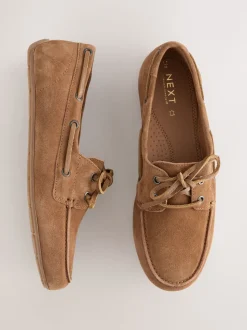 Marron fauve en daim - Chaussures bateau en cuir à bout rond