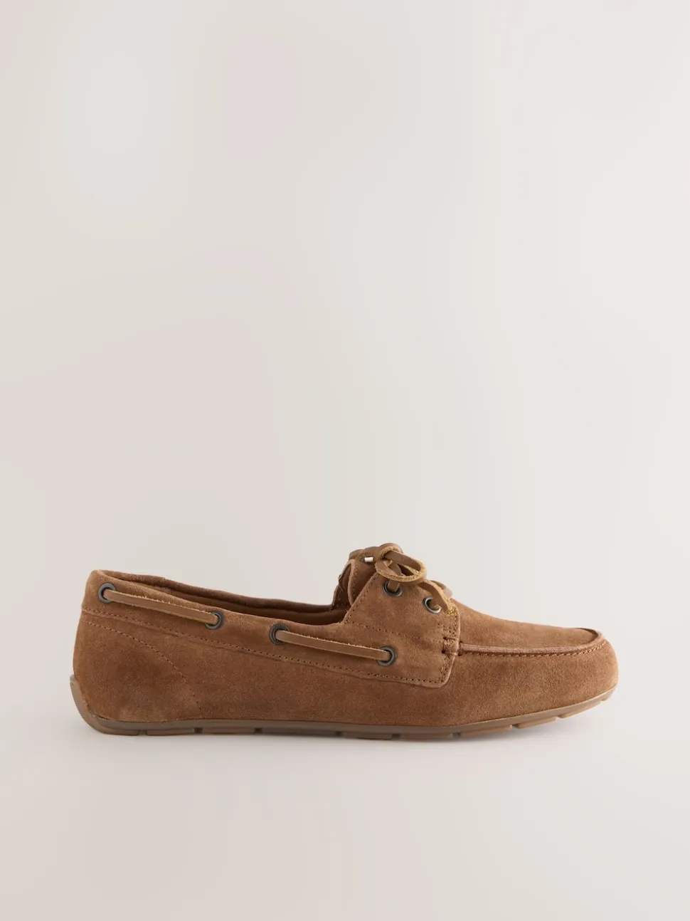 Marron fauve en daim - Chaussures bateau en cuir à bout rond
