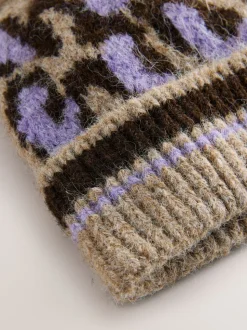 Motif animal lilas - Chapeau de Pom tricoté