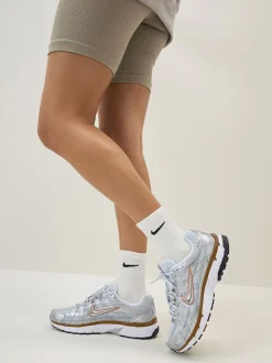 Métallisé - Baskets Nike P6000