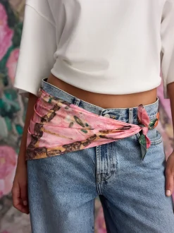 Multi Rose Fleuri  - Écharpe carrée légère Benjamin Mac Converse Artist Collaboration