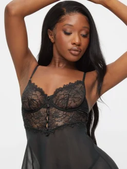 Noir - Ann Summers The Iris - Nuisette avec détails en dentelle