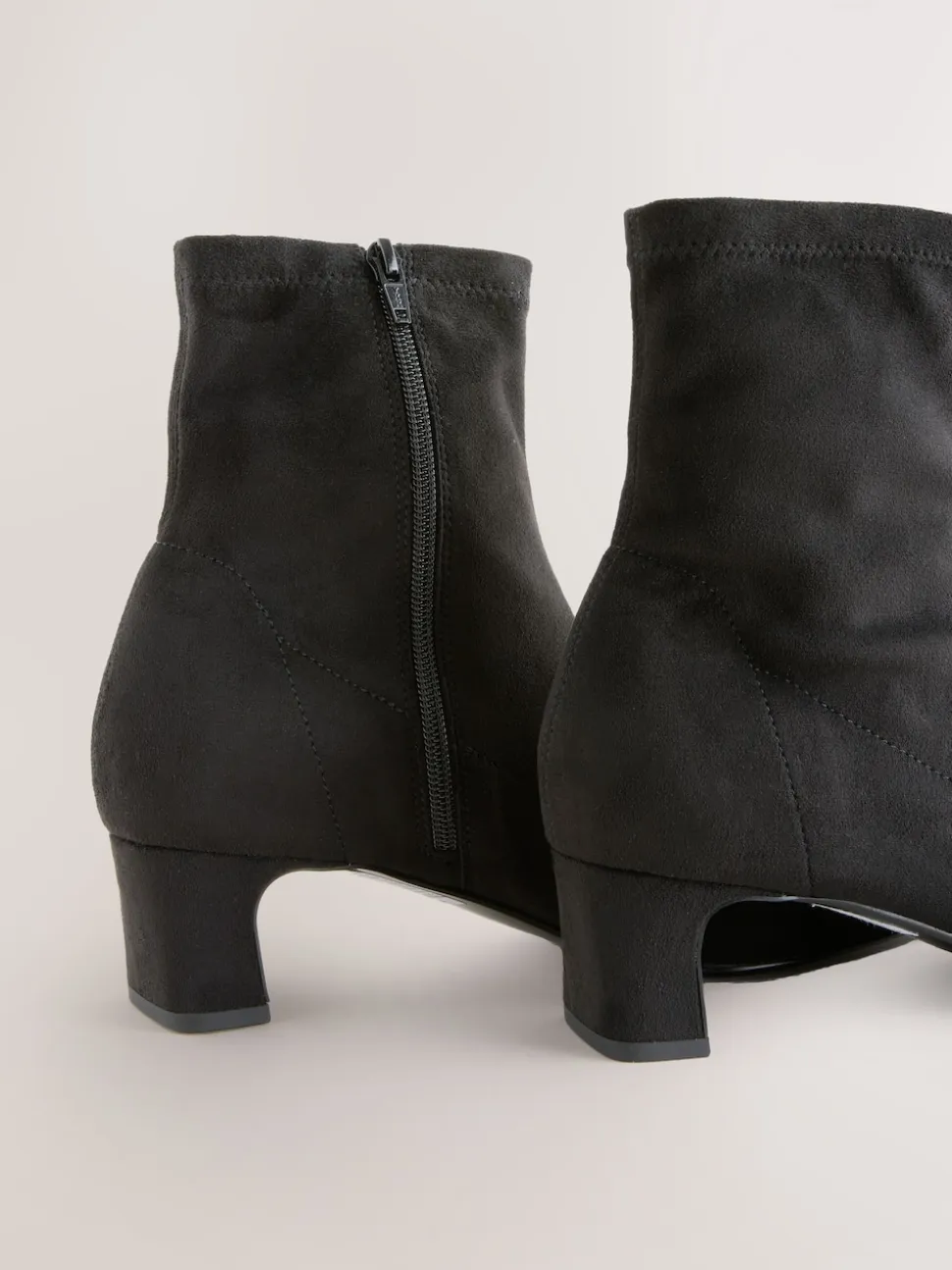 Noir - Bottes chaussettes à talon bloc et bout ciselé