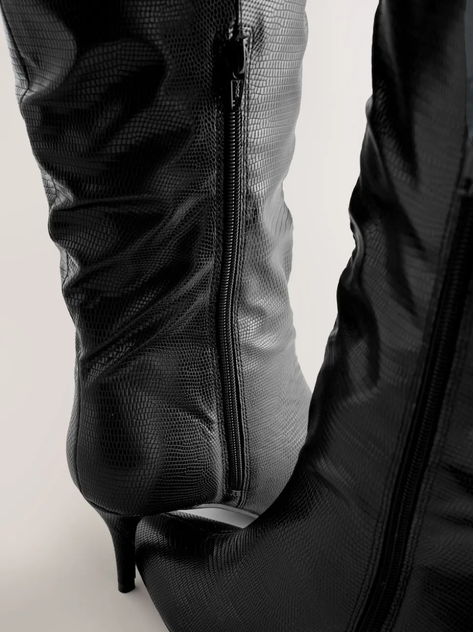Noir - Bottes Forever Comfort® à talon pointu et souples jusqu’aux genoux