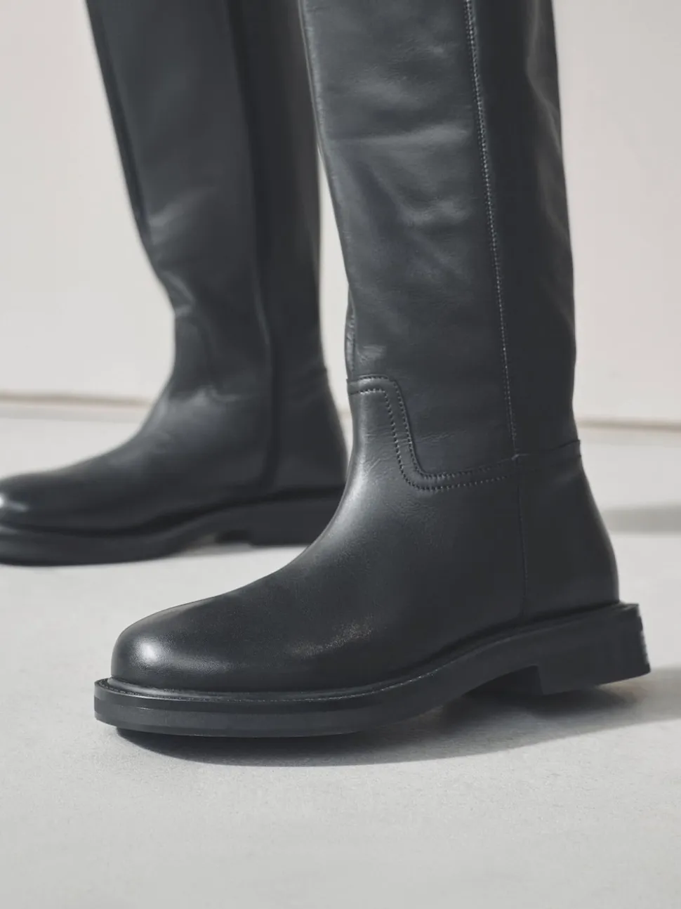 Noir - Bottes épaisses Forever Comfort® en cuir à bout rond