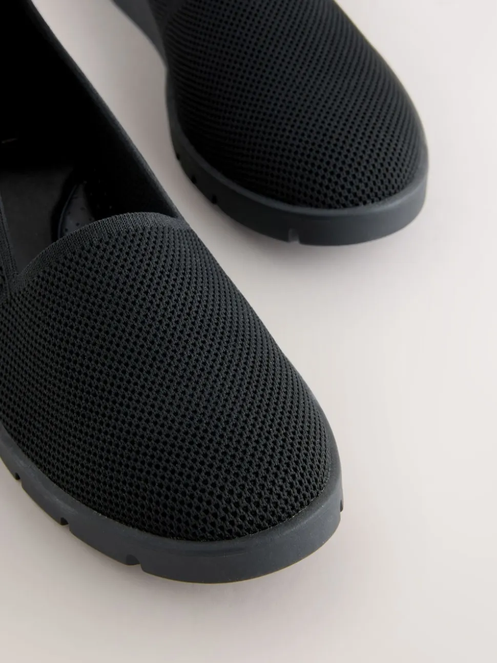 Noir - Chaussures à enfiler Forever Comfort® en maille