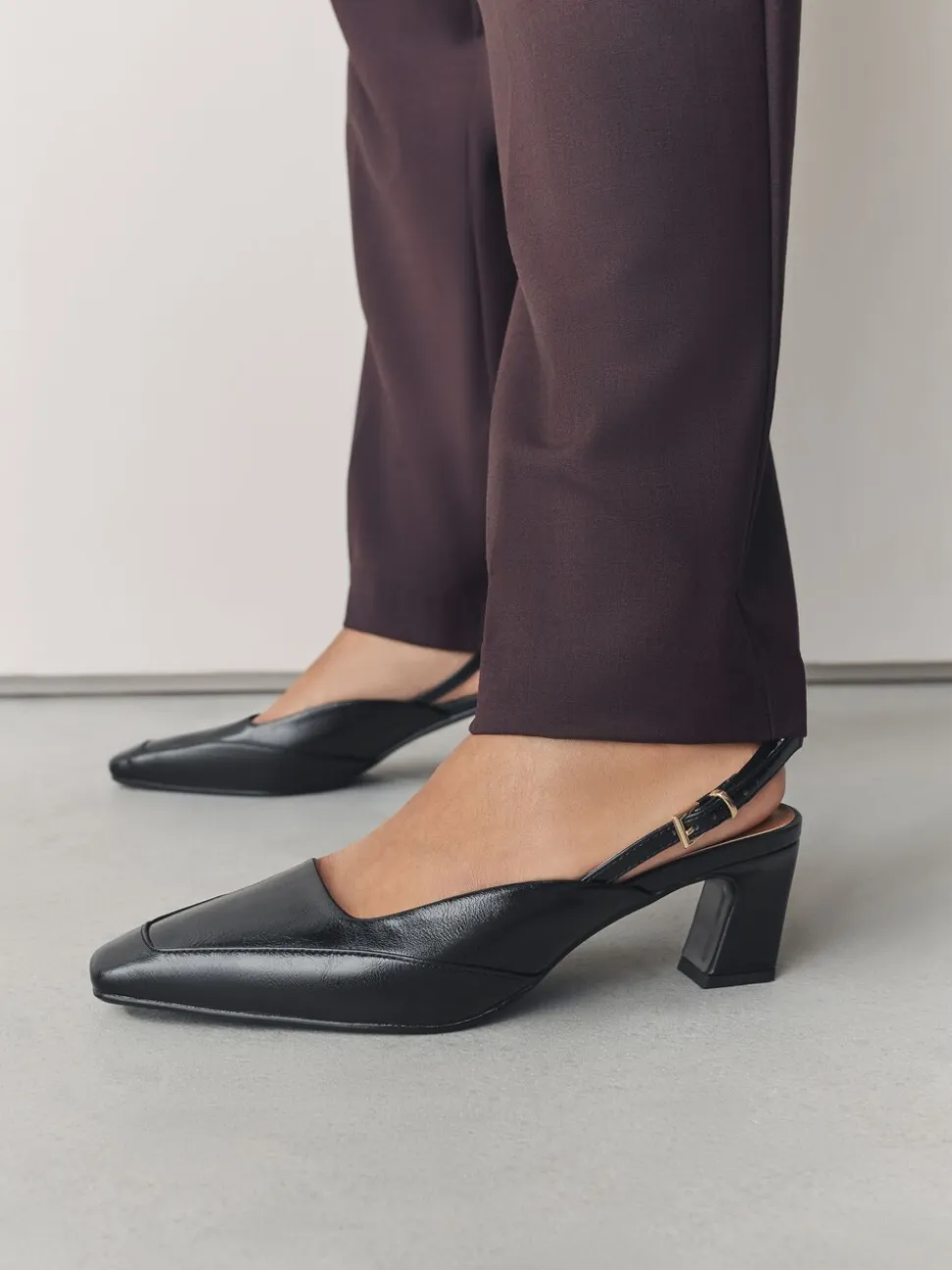 Noir - Chaussures à talons Forever Comfort® à bout carré et bride arrière