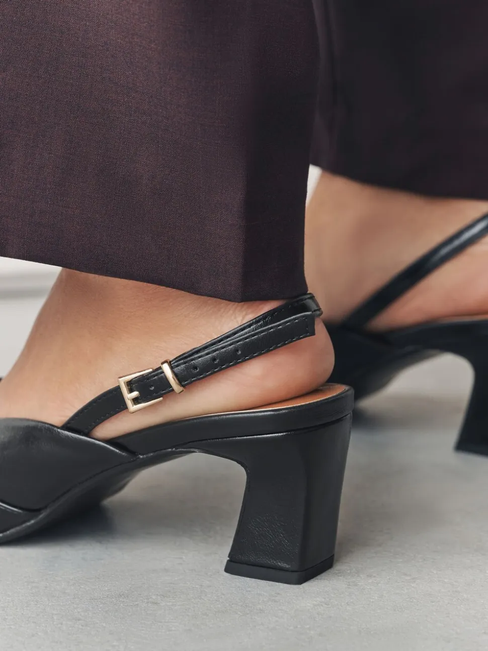 Noir - Chaussures à talons Forever Comfort® à bout carré et bride arrière
