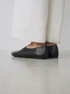 Noir - Chaussures plates Forever Comfort® montantes en cuir