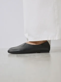 Noir - Chaussures plates Forever Comfort® montantes en cuir