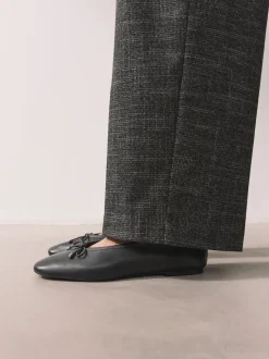 Noir - Chaussures plates Forever Comfort® en daim à taille haute