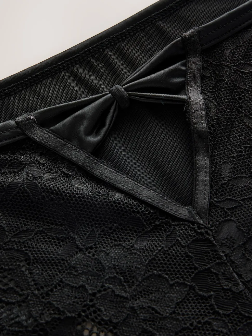 Noir - Culotte en dentelle à dos nœud