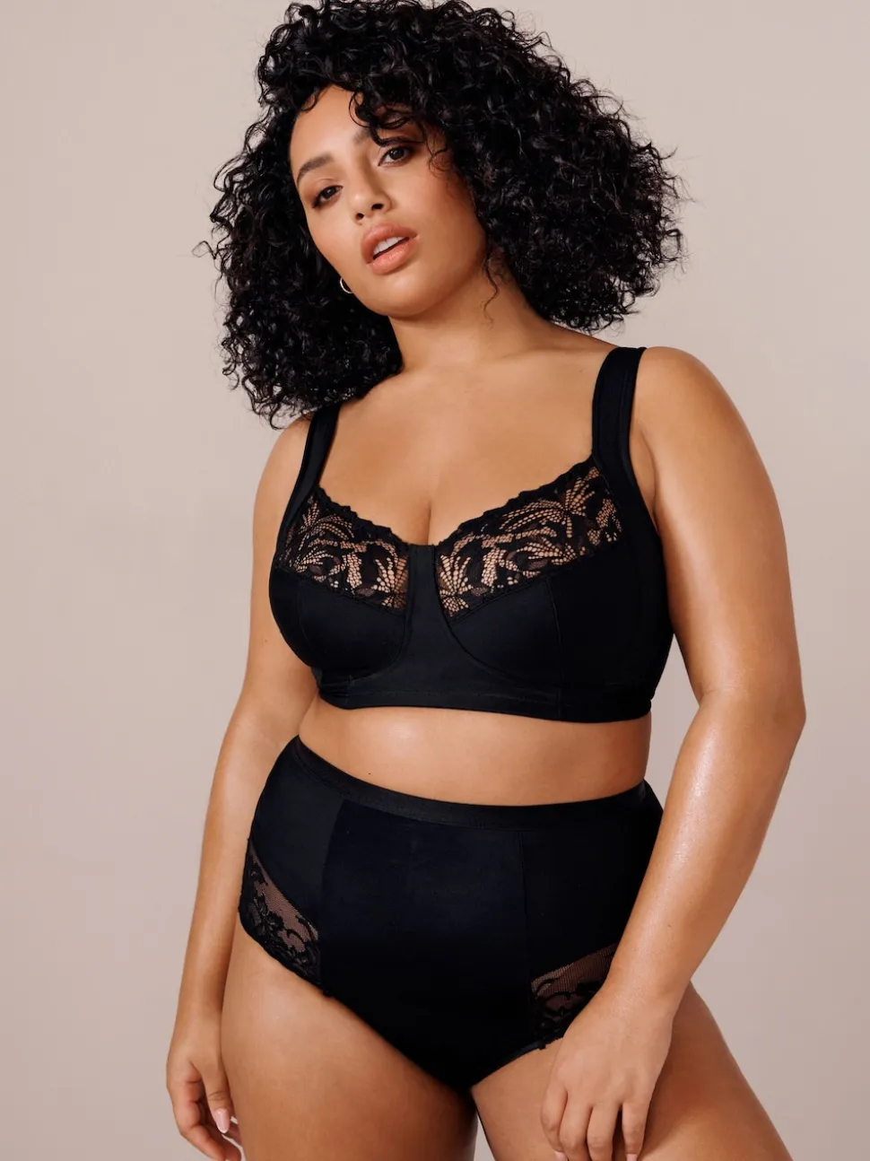 Noir - DK Ultimate Comfort Cup Soutien-gorge à bretelles rembourrées sans armatures avec soutien latéral
