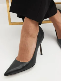 Noir - Escarpins en cuir à bout pointu