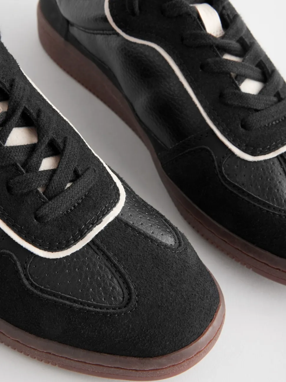 Noir - Formateurs lacets