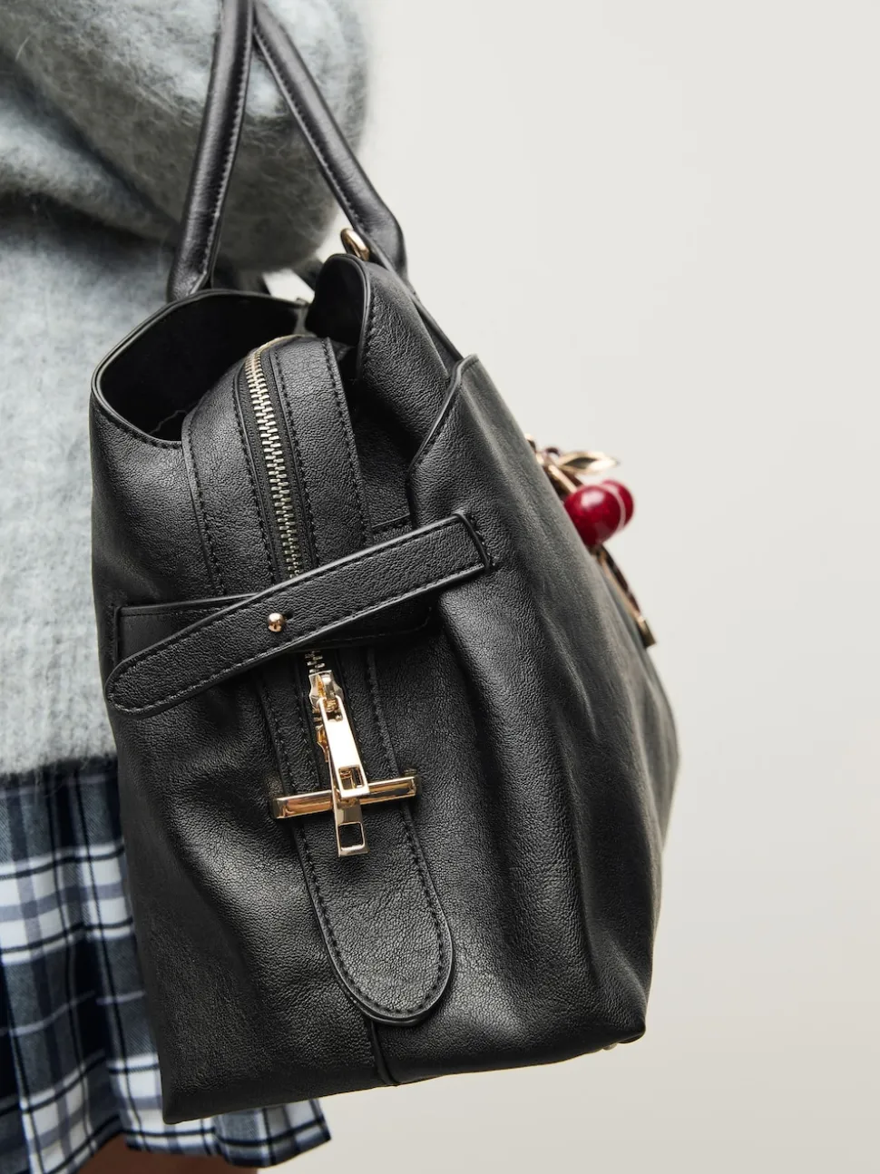 Noir - Grand sac cabas avec breloques