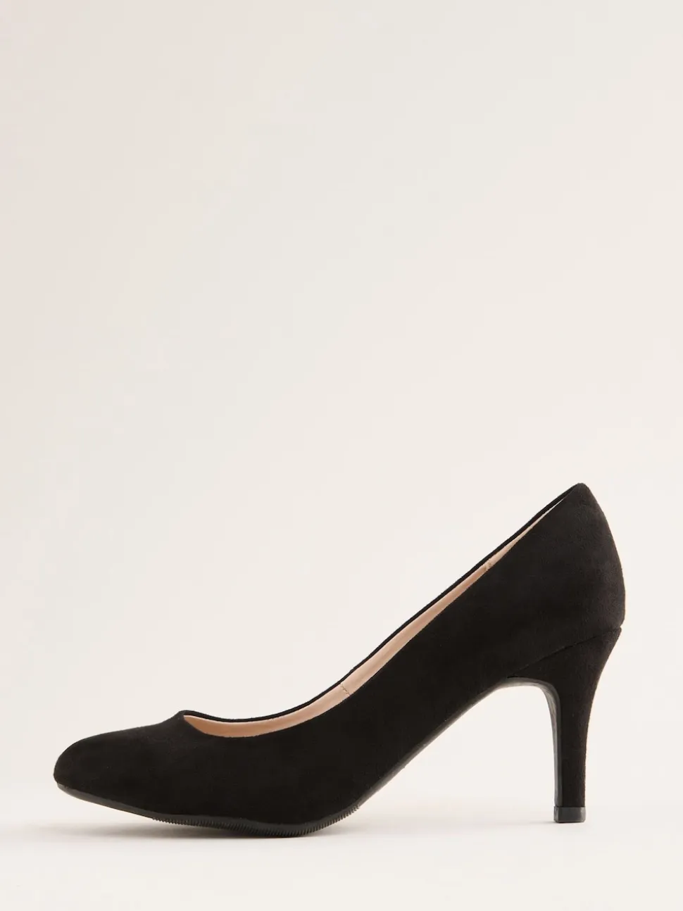 Noir - Les amis aiment ces escarpins à talon bas stiletto et à bout rond en faux daim