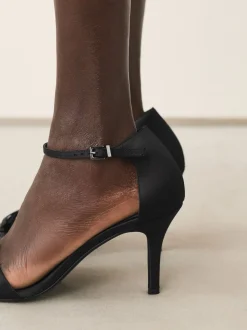 Noir - Mini sandales Forever Comfort® en satin à talons avec nœud