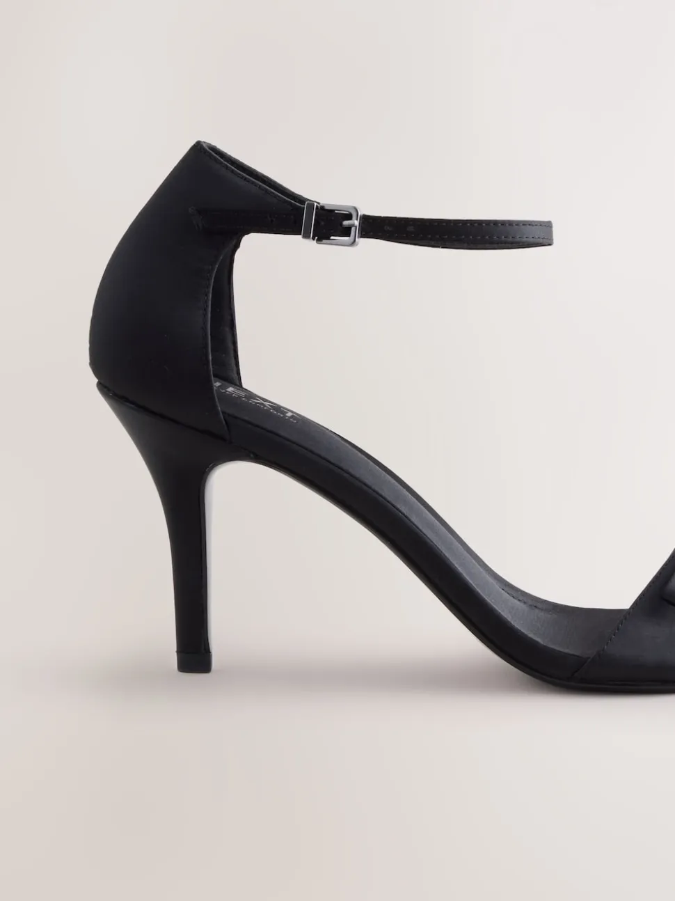 Noir - Mini sandales Forever Comfort® en satin à talons avec nœud