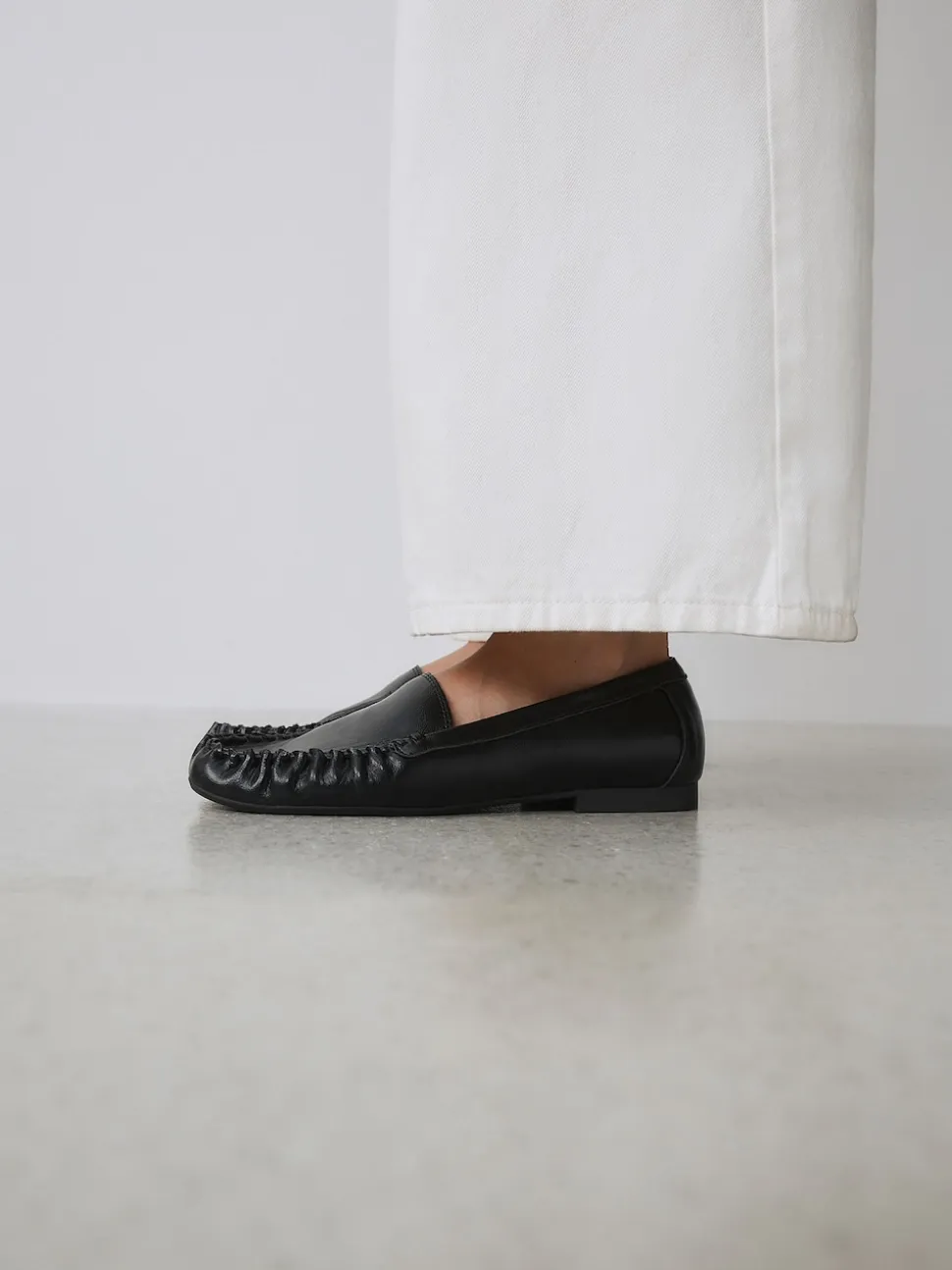 Noir - Mocassins Forever Comfort® souples froncés