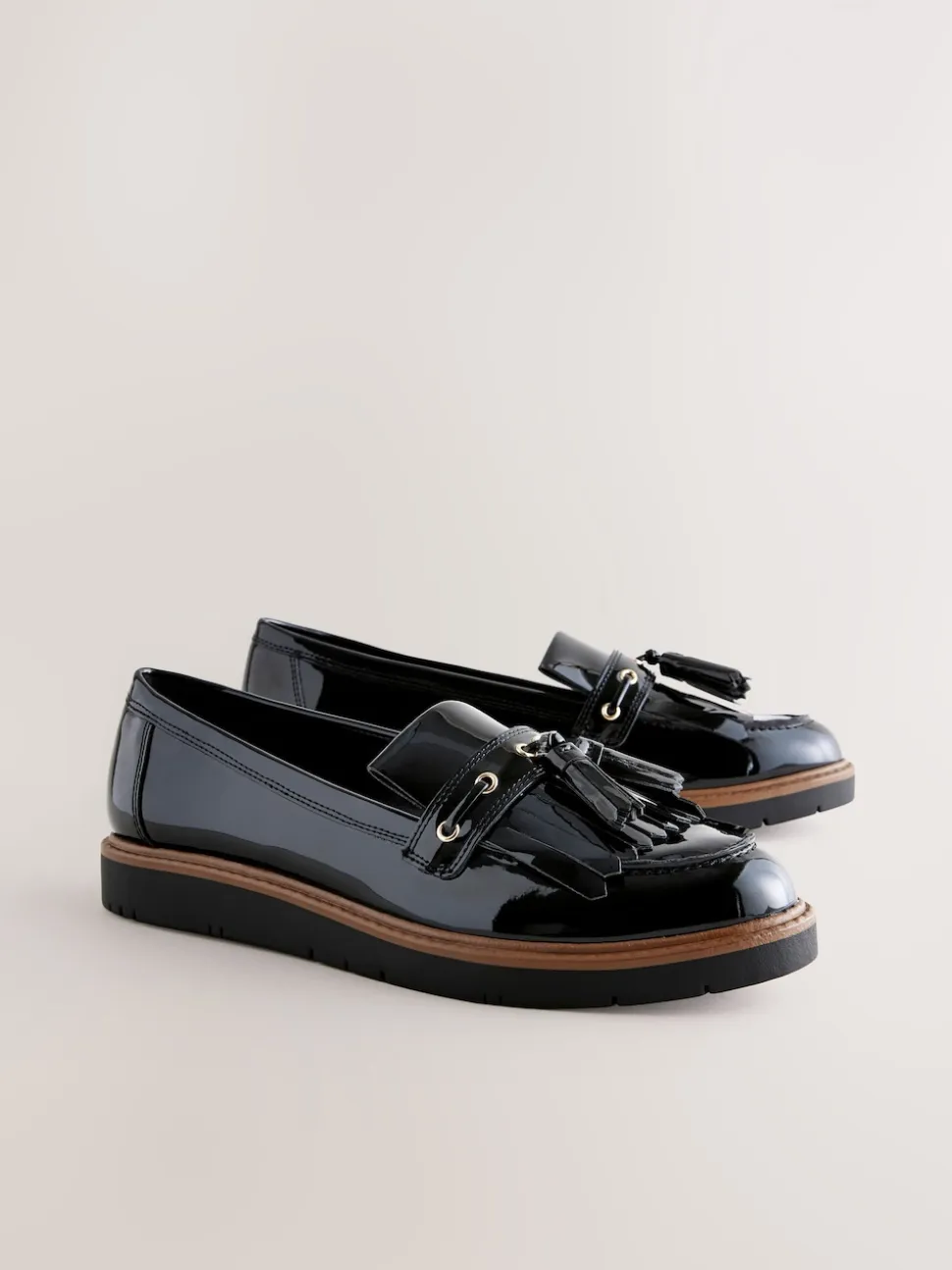 Noir - Mocassins épais vernissés à glands
