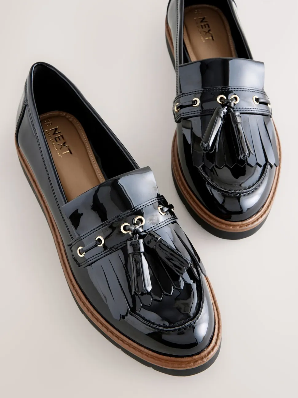 Noir - Mocassins épais vernissés à glands