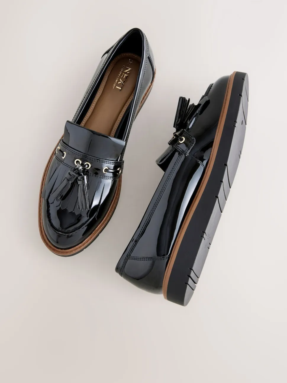 Noir - Mocassins épais vernissés à glands