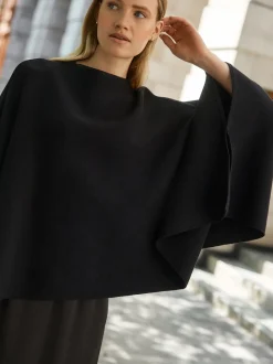 Noir - Poncho cape en maille fine